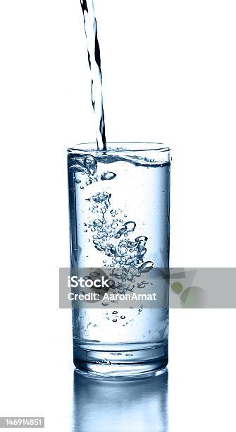 Bicchiere Dacqua - Fotografie stock e altre immagini di Acqua - Acqua, Acqua minerale, Acqua potabile
