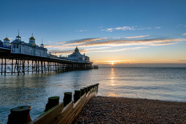 istock Eastbourne Pier at sunrise 1469153331