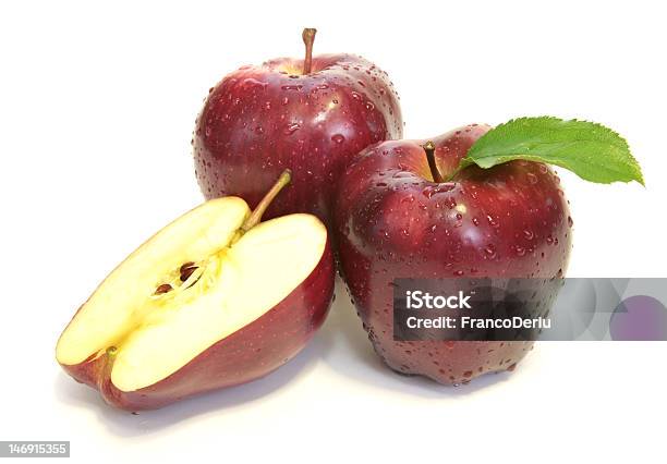 Manzanas Rojas Foto de stock y más banco de imágenes de Blanco - Color - Blanco - Color, Corte transversal, Fondo blanco