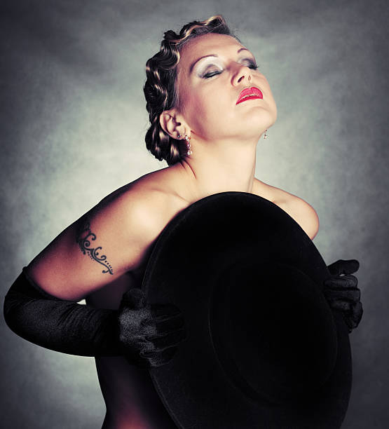 istock Nude woman with hat 146918048