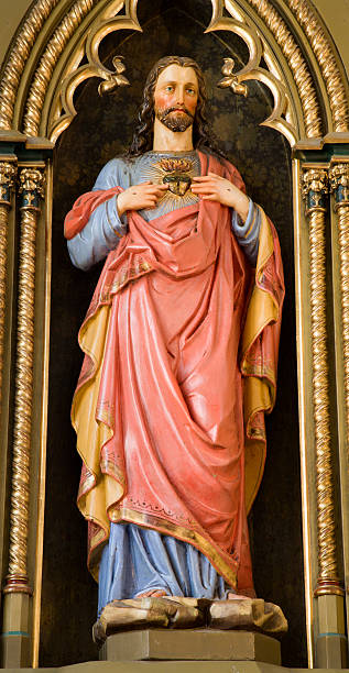 istock statue of Jesus Christ 146918374