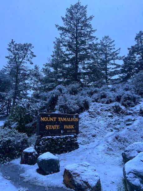 istock Mount Tamalpais Snow 1469200358