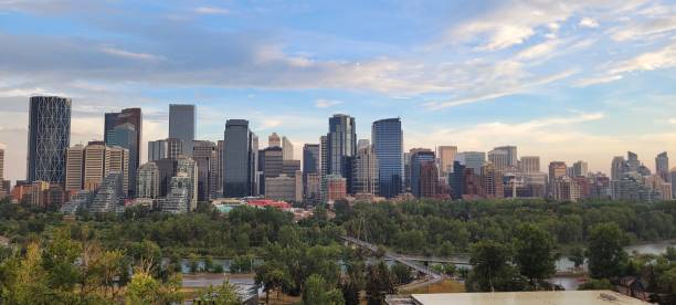 istock Sunnyside Bank Park with view (4) 1469207725