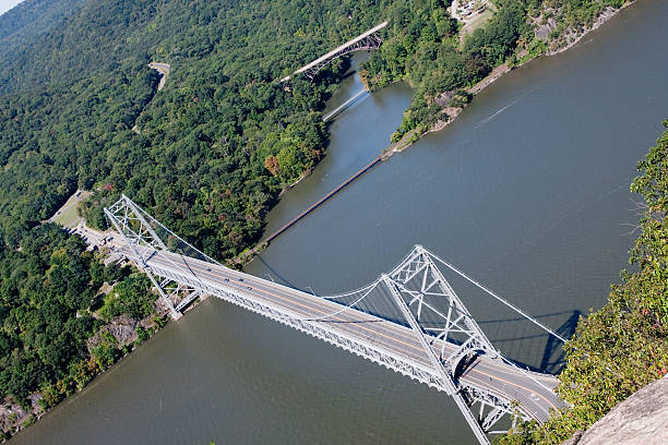 puente de bear mountain - bear mountain bridge fotografías e imágenes de stock