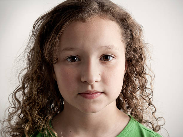 ポートレート、10 歳の少女 - 10 11 years child human face female ストックフォトと画像