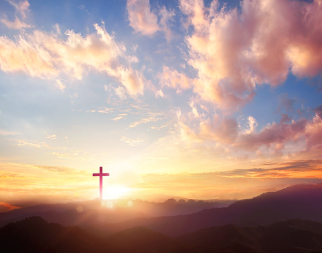 concepto religioso, La cruz de Dios en los rayos del sol photo