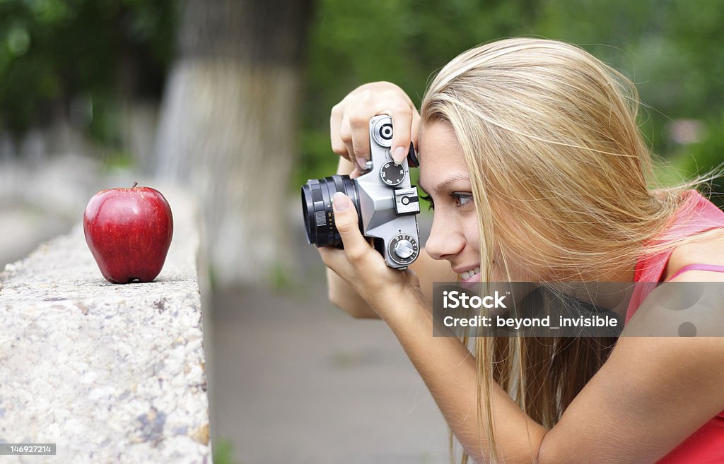 Fotografo e apple - Foto stock royalty-free di Adulto
