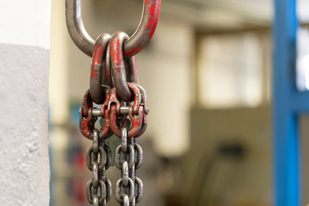 istock Industrial chains and hooks with shabby red paint 1469272843