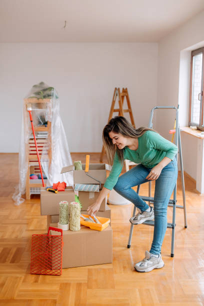 istock Process of renovating a new home 1469303833