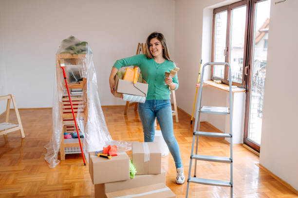 istock Process of renovating a new home 1469304017
