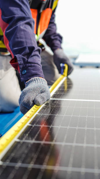 istock Measure the distance of solar panel 1469337095