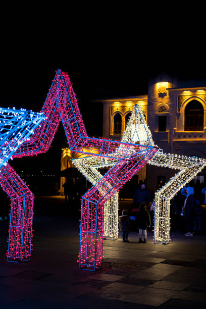 istock Street Christmas lights 1469389266