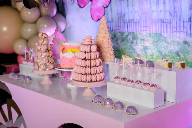 istock Delicious desserts on the candy bar in pinks color. 1469403410