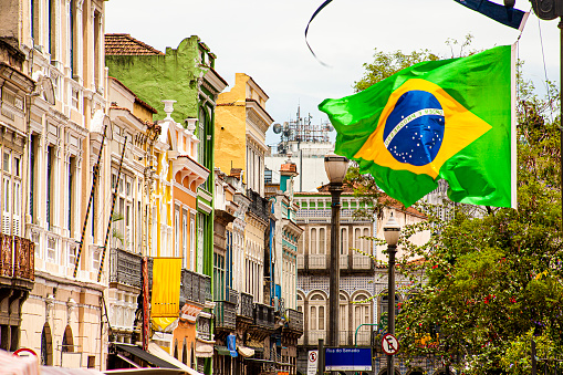 Located in a pleasant old neighborhood from the 18th, 19th and 20th centuries in the neighborhood of Lapa. Feira do Rio Velho every Sunday. Flea market