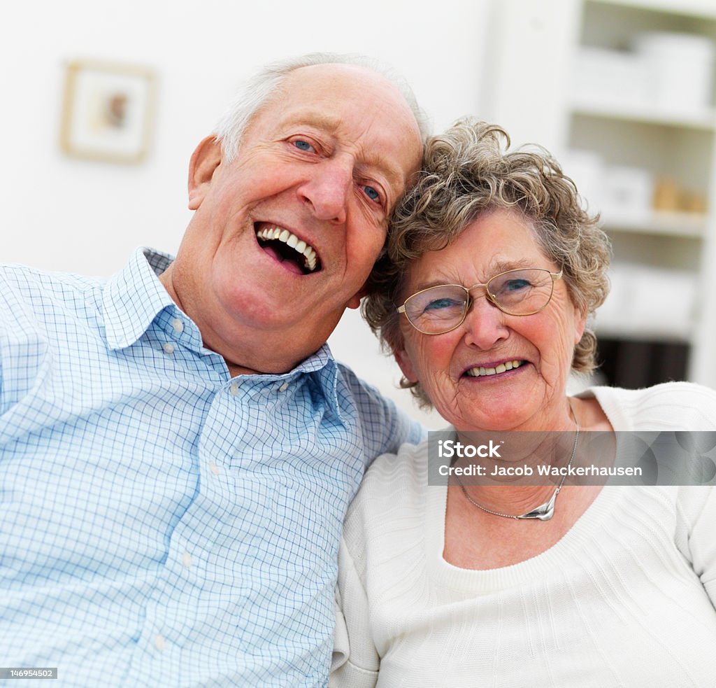 Gros plan d'un couple senior souriant - Photo de Couple senior libre de droits