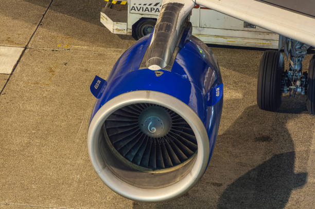Aircraft engine of an Airbus A320 on the apron at night Düsseldorf, Germany - March 01, 2009: Aircraft engine of an Airbus A320 on the apron at night airbus a320 stock pictures, royalty-free photos & images