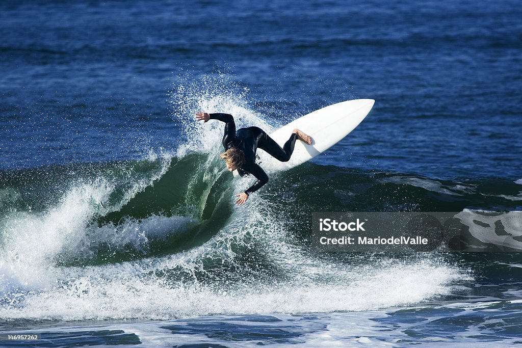 Agresiva Surfer - Foto de stock de Agresión libre de derechos