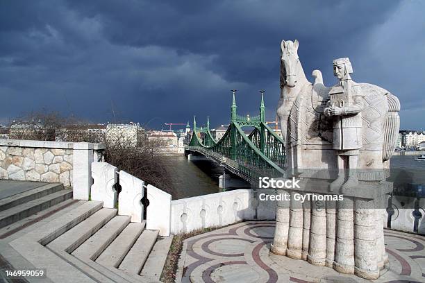 Puente Liberty Bridge Foto de stock y más banco de imágenes de Budapest - Budapest, Colina de Gellert, Aire libre