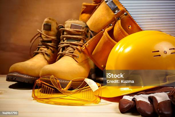 Safety Construction Stockfoto en meer beelden van Beschermende werkkleding - Beschermende werkkleding, Bouw, Veiligheidsmaatregelen