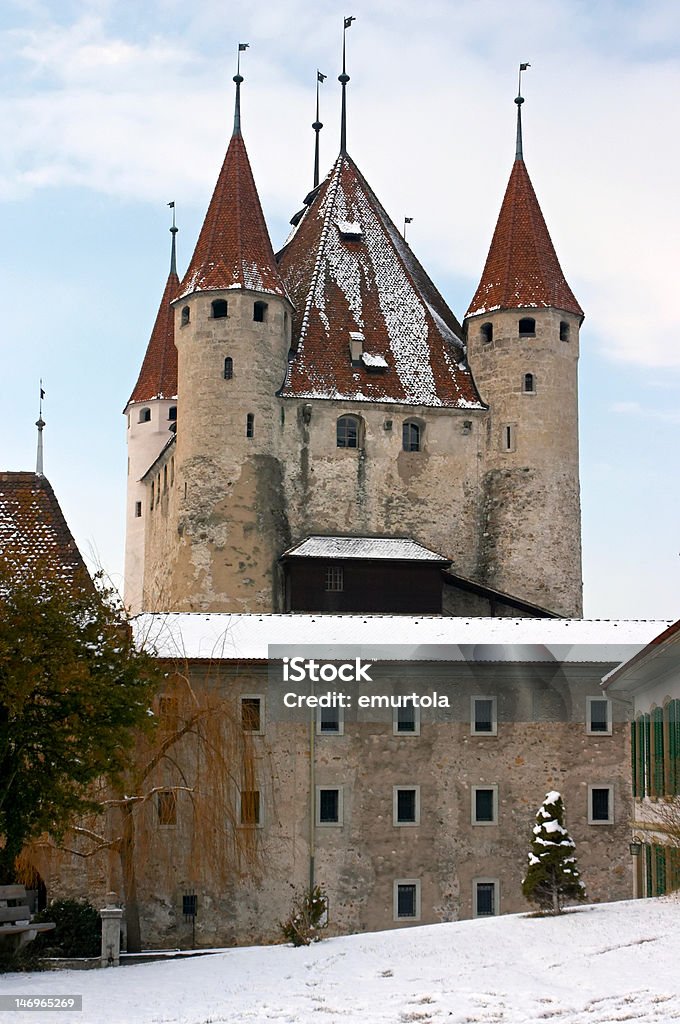 Castelo de Thun no inverno - Foto de stock de Inverno royalty-free