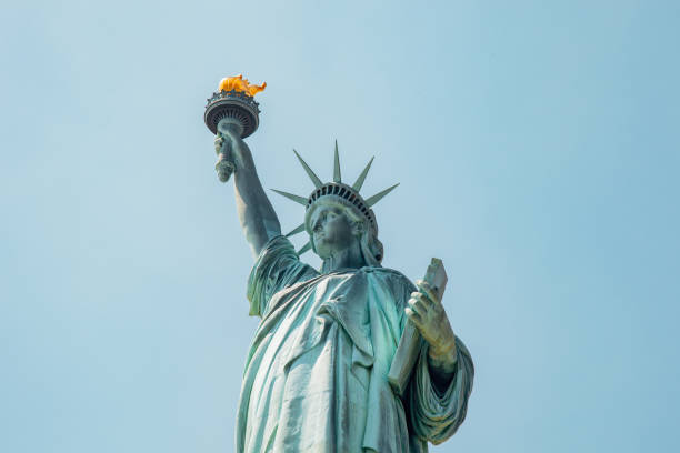 estátua da liberdade  - statue of liberty new york city statue usa - fotografias e filmes do acervo