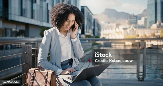 istock Black woman, business and phone call, laptop in city and networking, communication with tech outdoor. Lawyer, negotiation and email with 5g, discussion and virtual meeting and remote work in Chicago 1469675549