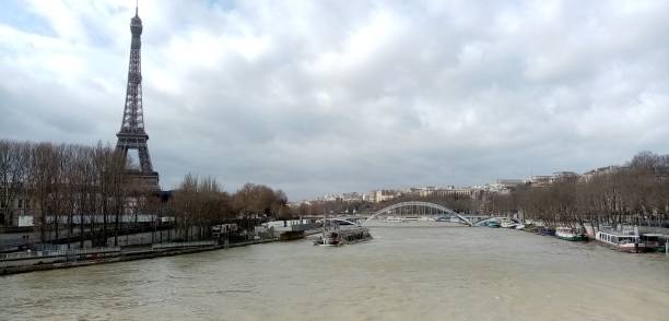 istock The Eiffel Tower overlooking the Seine 1469727884