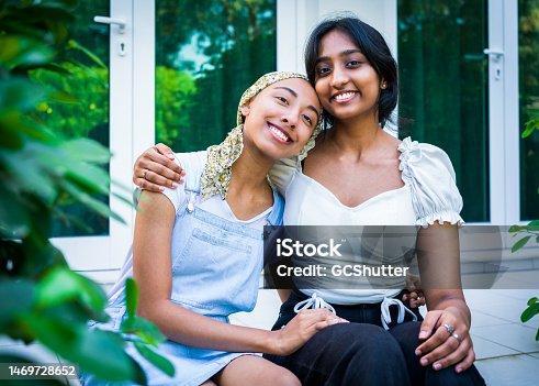 istock In Good and Bad Times - Family is forever 1469728652