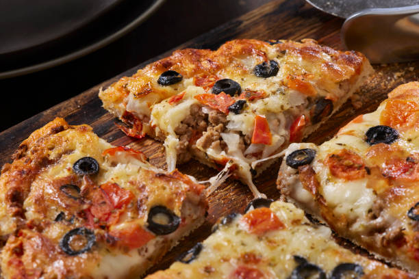 istock Deep Dish Skillet Greek Pizza 1469811945