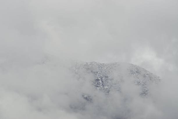 istock San Gabriel Mountains with Snow February 2023 1469833604