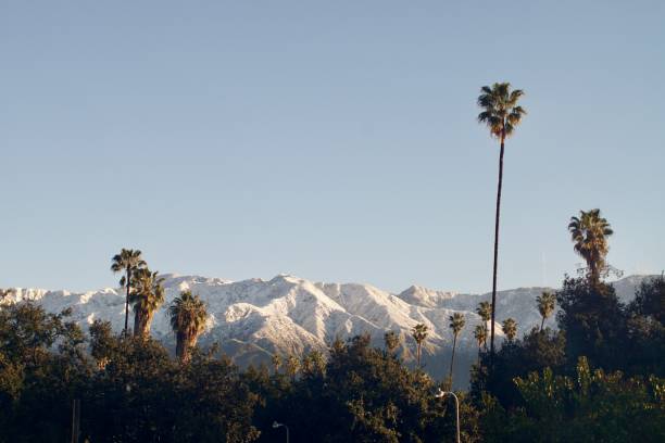 istock San Gabriel Mountains with Snow February 2023 1469833625