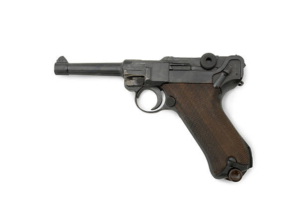 ルーガー P 08 ピストル - 拳銃のストックフォトや画像を多数ご用意