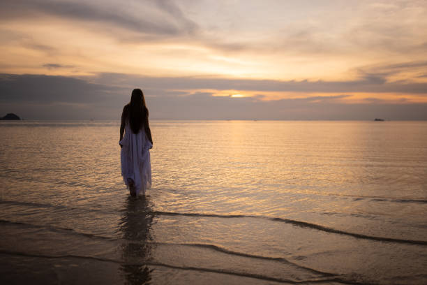 istock Amazing sunset by the sea 1470003009