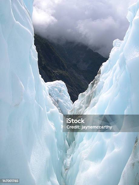 Photo libre de droit de Glacier Crevasse banque d'images et plus d'images libres de droit de Alpes du sud de la Nouvelle-Zélande - Alpes du sud de la Nouvelle-Zélande, Alpinisme, Crevasse