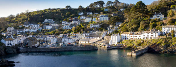 istock Beautiful Town of Polperro 1470017949
