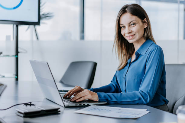 istock Business woman looking at camera 1470025338
