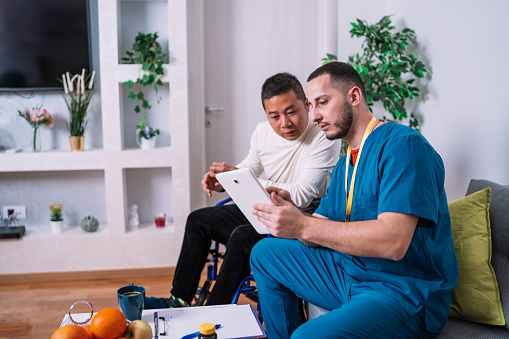 Technology Is Bridging The Gap Between Healthcare Professionals And Technology Is Bridging The Gap Between Healthcare Professionals And