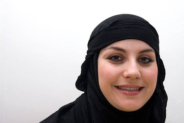 istock beautiful islam woman smiling 147004198