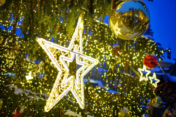 istock Large Christmas golden star close up 1470048013