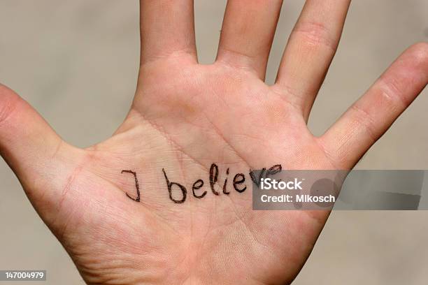 Foto de Penso Que e mais fotos de stock de Amor - Amor, Autoconfiança, Carta - Documento