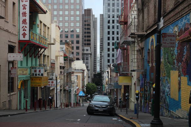 istock Street of San Francisco 1470050216
