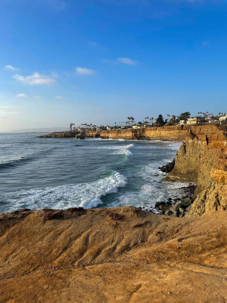istock Crashing Waves at Sunset San Diego 1470059041