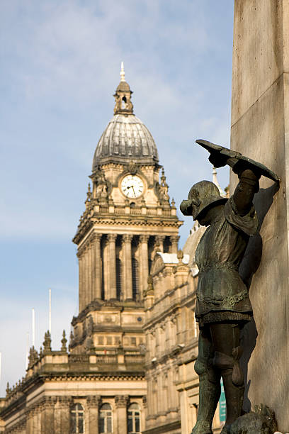 st george e town hall-relógio, leeds - leeds england leeds town hall town town hall - fotografias e filmes do acervo