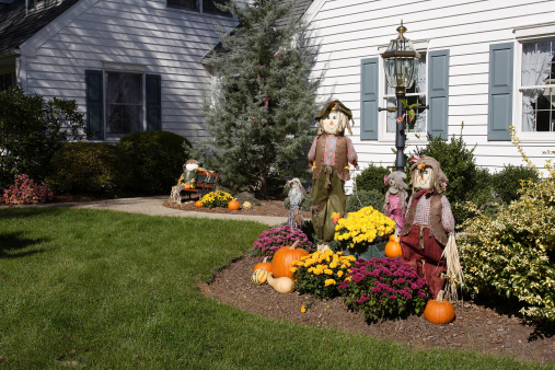Fall - Halloween display in thegardens
