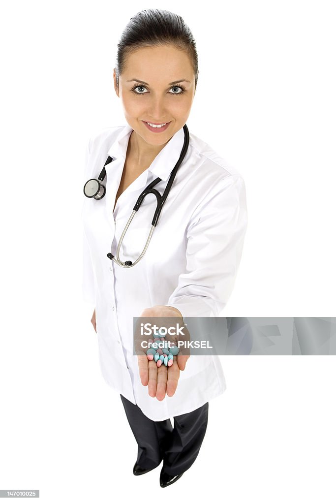 Médico feminino segurando comprimido - Foto de stock de Adulto royalty-free