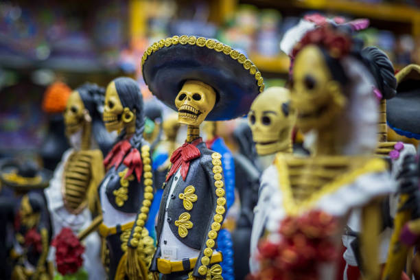 멕시코 칼라 카스 판매 - day of the dead mexico bride human skeleton 뉴스 사진 이미지