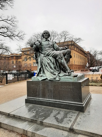 William Shakespeare Monument, 1894 by\nWilliam Ordway Partridge. Located in Lincoln Park, Chicago. \n\nFull length view of Shakespeare Statue on a cold morning. Picture taken in February 2023.