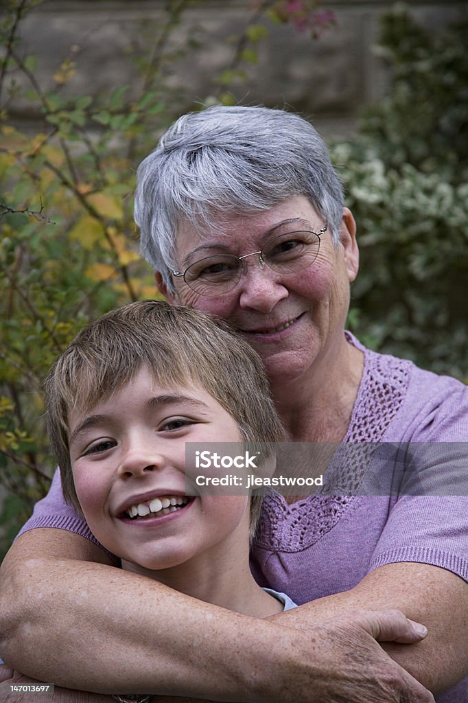 Babcia i Wnuk - Zbiór zdjęć royalty-free (Rodzina)