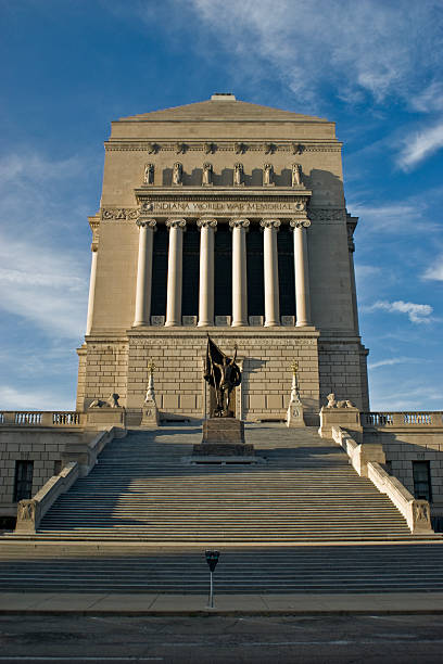 istock Indianapolis World War Memorial 147015310