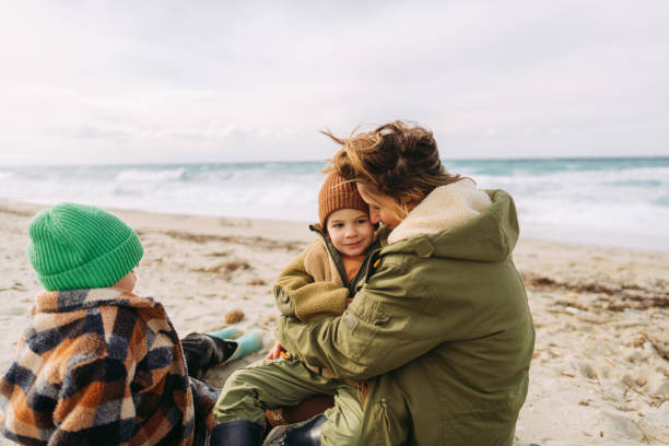 istock Seaside picnic with family 1470158166